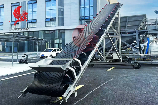 Băng tải cao su vận chuyển trong nhà máy